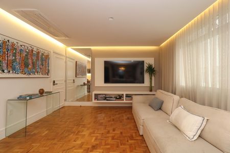 Apartamento para alugar com 148m², 4 quartos e 1 vaga Apartamento para alugar com 148m², 4 quartos e 1 vagaSala