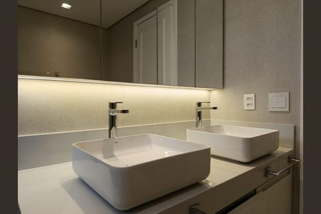 Apartamento à venda com 148m², 3 quartos e 1 vaga Apartamento à venda com 148m², 3 quartos e 1 vagaBanheiro da Suíte
