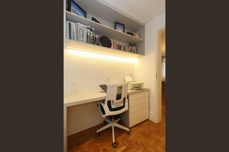 Apartamento para alugar com 148m², 4 quartos e 1 vaga Apartamento para alugar com 148m², 4 quartos e 1 vagaEscritório