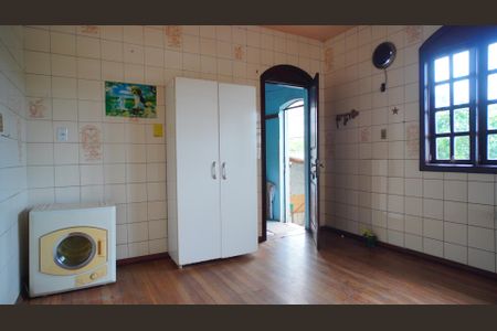 Casa à venda com 54m², 3 quartos e 1 vaga Casa à venda com 54m², 3 quartos e 1 vagaCozinha