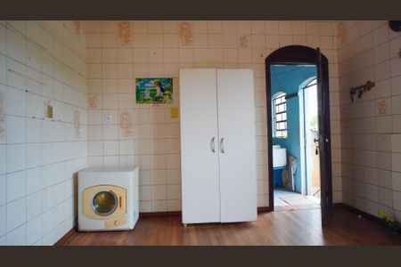 Casa à venda com 54m², 3 quartos e 1 vaga Casa à venda com 54m², 3 quartos e 1 vagaCozinha