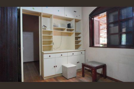 Sala  de casa para alugar com 3 quartos, 54m² em Vila Nova, Porto Alegre