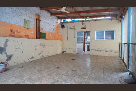 Casa à venda com 54m², 3 quartos e 1 vaga Casa à venda com 54m², 3 quartos e 1 vagaSalão de Festas