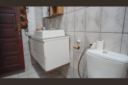 Casa à venda com 54m², 3 quartos e 1 vaga Casa à venda com 54m², 3 quartos e 1 vagaBanheiro 1