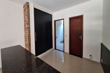 Quarto de kitnet/studio para alugar com 1 quarto, 32m² em Engenho do Mato, Niterói