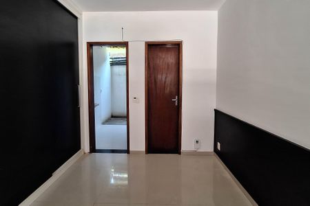 Quarto de kitnet/studio para alugar com 1 quarto, 32m² em Engenho do Mato, Niterói