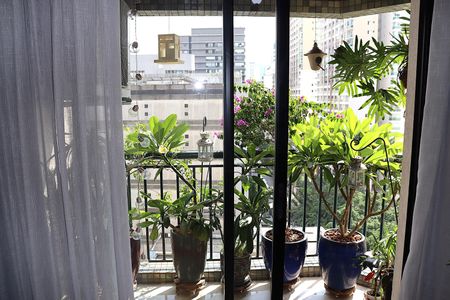 Apartamento à venda com 55m², 2 quartos e 1 vagaVaranda