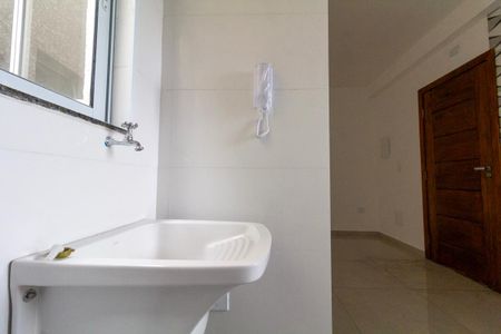 Apartamento para alugar com 45m², 2 quartos e sem vaga Apartamento para alugar com 45m², 2 quartos e sem vagaCozinha e Área de Serviço