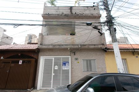 Casa para alugar com 230m², 3 quartos e sem vagaFachada