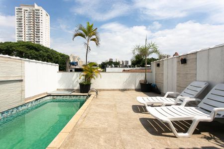 Casa para alugar com 230m², 3 quartos e sem vagaPiscina