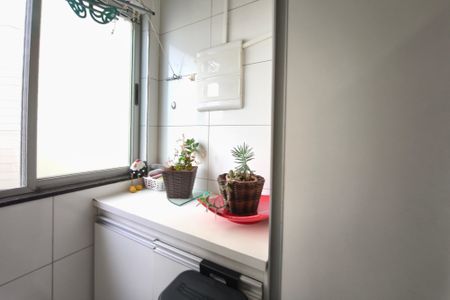 Apartamento à venda com 70m², 2 quartos e 1 vagaÁrea de Serviço