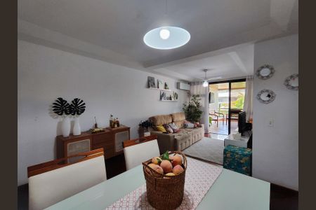 Apartamento à venda com 115m², 3 quartos e 2 vagas Apartamento à venda com 115m², 3 quartos e 2 vagasSala