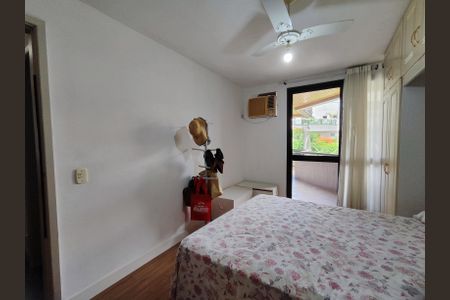 Apartamento à venda com 115m², 3 quartos e 2 vagas Apartamento à venda com 115m², 3 quartos e 2 vagasSuíte