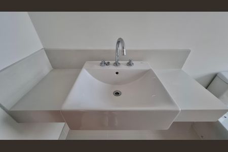 Apartamento à venda com 360m², 4 quartos e 6 vagasBanheiro  Quarto 3 suíte