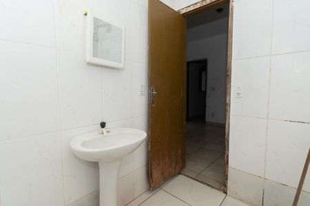 Banheiro de casa à venda com 1 quarto, 60m² em Novo Eldorado, Contagem