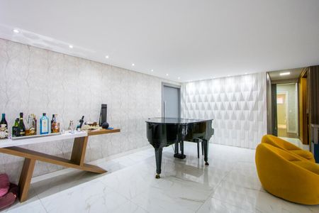 Apartamento à venda com 236m², 4 quartos e 4 vagas Apartamento à venda com 236m², 4 quartos e 4 vagasSala