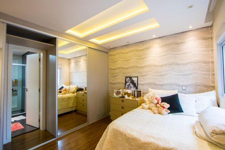 Apartamento à venda com 236m², 4 quartos e 4 vagas Apartamento à venda com 236m², 4 quartos e 4 vagasQuarto 3 - Suíte