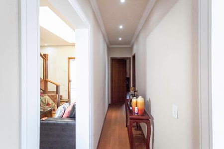 Casa à venda com 320m², 4 quartos e 3 vagasCorredor