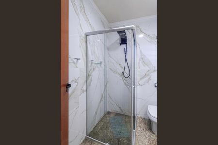 Casa à venda com 320m², 4 quartos e 3 vagasBanheiro social 