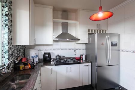 Casa à venda com 320m², 4 quartos e 3 vagasCozinha