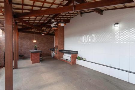 Casa à venda com 320m², 4 quartos e 3 vagasÁrea gourmet