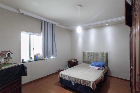 Casa à venda com 320m², 4 quartos e 3 vagasSuíte 1