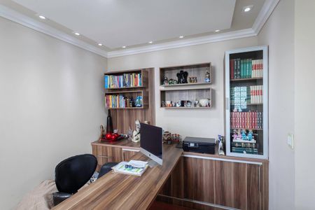 Casa à venda com 320m², 4 quartos e 3 vagasSala 2