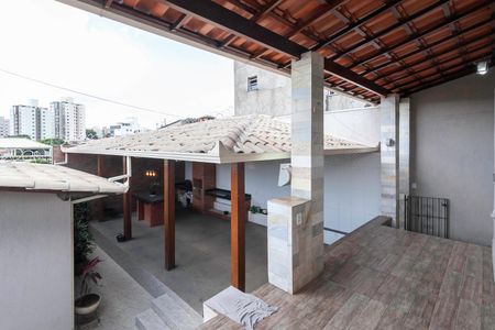 Casa à venda com 320m², 4 quartos e 3 vagasQuintal