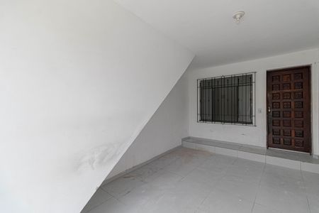 Casa para alugar com 136m², 3 quartos e 1 vaga Casa para alugar com 136m², 3 quartos e 1 vagaGaragem