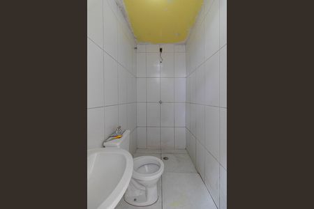 Casa para alugar com 136m², 3 quartos e 1 vaga Casa para alugar com 136m², 3 quartos e 1 vagaBanheiro