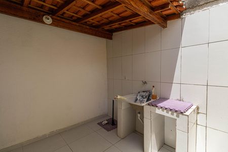 Casa para alugar com 136m², 3 quartos e 1 vaga Casa para alugar com 136m², 3 quartos e 1 vagaÁrea de Serviço