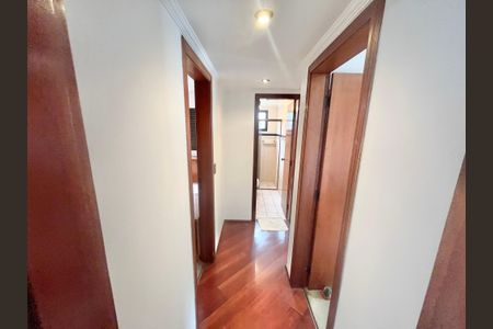 Apartamento à venda com 92m², 3 quartos e 1 vaga Apartamento à venda com 92m², 3 quartos e 1 vagaCorredor