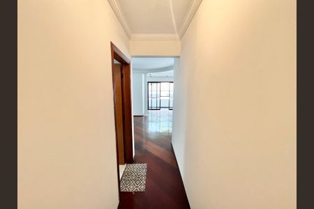 Apartamento à venda com 92m², 3 quartos e 1 vaga Apartamento à venda com 92m², 3 quartos e 1 vagaEntrada
