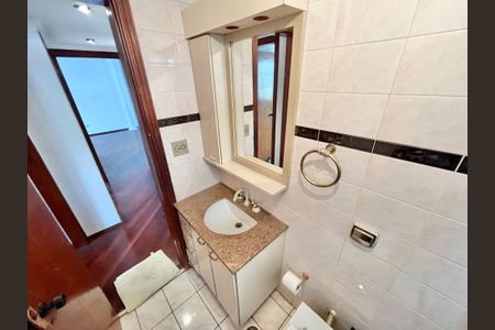 Apartamento à venda com 92m², 3 quartos e 1 vaga Apartamento à venda com 92m², 3 quartos e 1 vagaBanheiro