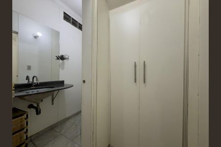 Casa à venda com 220m², 4 quartos e 2 vagas