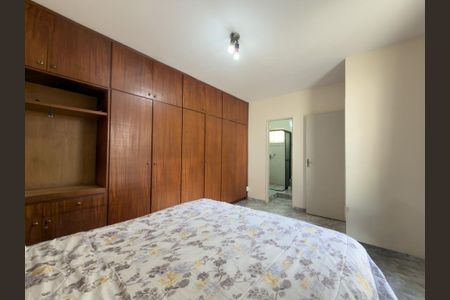 Casa à venda com 220m², 4 quartos e 2 vagas