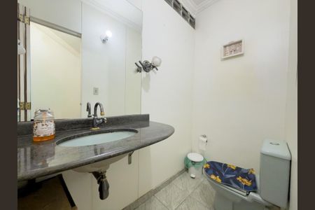 Casa à venda com 220m², 4 quartos e 2 vagas