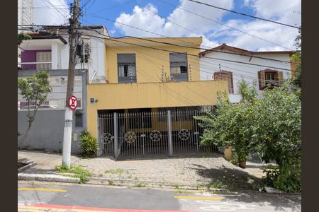 Casa à venda com 220m², 4 quartos e 2 vagas