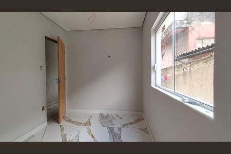 Casa para alugar com 1 quarto, 70m² em Vila Zat, São Paulo