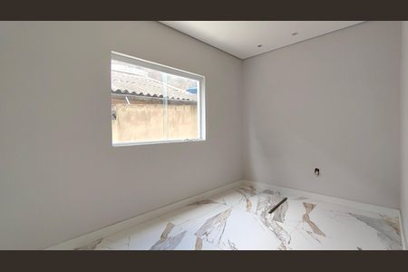 Casa para alugar com 1 quarto, 70m² em Vila Zat, São Paulo