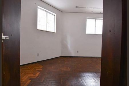 Casa à venda com 3 quartos, 198m² em Centro, Belo Horizonte