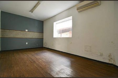 Casa à venda com 3 quartos, 198m² em Centro, Belo Horizonte