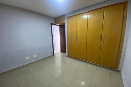 Casa à venda com 3 quartos, 367m² em Vila Gilda, Santo André