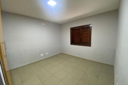 Casa à venda com 3 quartos, 367m² em Vila Gilda, Santo André