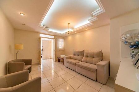 Casa à venda com 3 quartos, 230m² em Vila Pires, Santo André