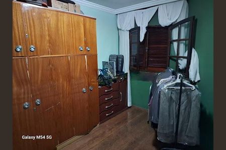 Casa à venda com 248m², 2 quartos e 4 vagas