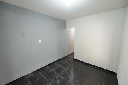 Casa para alugar com 100m², 2 quartos e 1 vagaQuarto