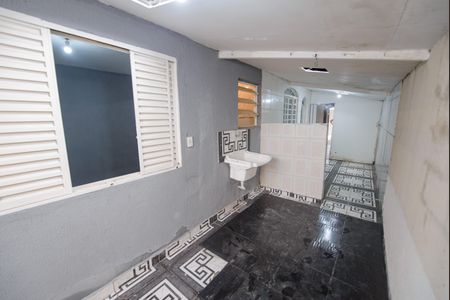 Casa para alugar com 100m², 2 quartos e 1 vagaÁrea de Serviço