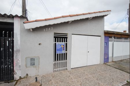 Casa para alugar com 100m², 2 quartos e 1 vagaFachada da Casa