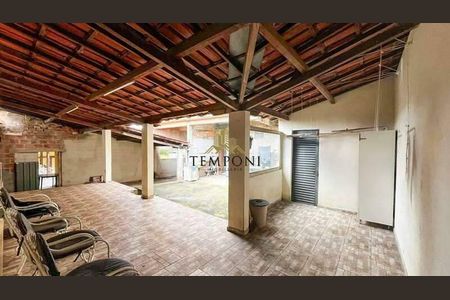 Casa à venda com 300m², 4 quartos e 5 vagas